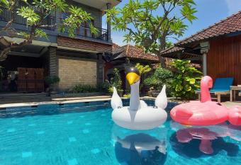 Hotel Shri Ganesh has Balcony rooms