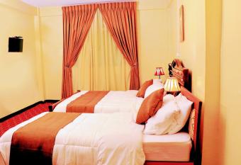 Keba Guesthouse has rooms with a private hot tub