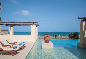 Cocoa Boutique Hotel has Balcony rooms