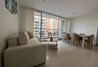 apartamento amoblado en la clinica internacional de bucaramanga has Balcony rooms