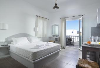 Garifalakis Comfort Rooms has Balcony rooms
