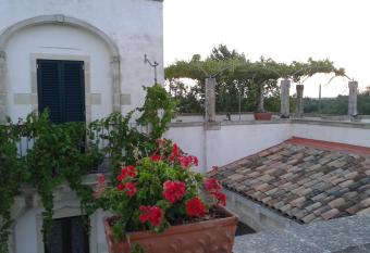 Corte dei Salentini has Balcony rooms