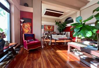 Kefetew Guest House has Balcony rooms