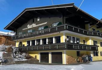 Pension & Restaurant Berta XO has Balcony rooms