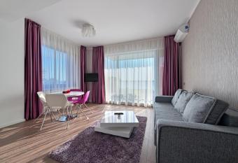 Tomis Garden Aparthotel Mamaia allows 18 year olds to book a room