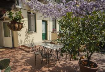 Antica Corte has Balcony rooms