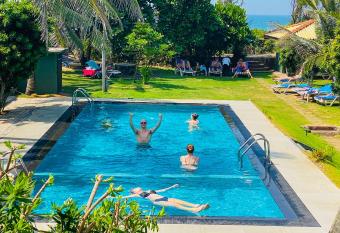 Ziegler Cottage has Balcony rooms