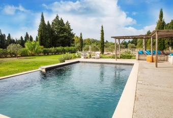 Sous les Platanes B&B has Balcony rooms