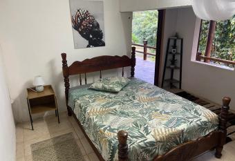 G  te hozana has Balcony rooms