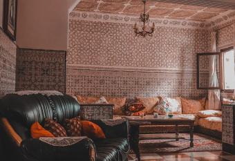 Casa Medina Sanaa Tetouan allows 18 year olds to book a room
