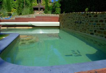 La Fiole Ambiance allows 18 year olds to book a room