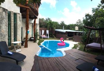 Harmony Glamping Boutique Hotel and Yoga has Balcony rooms