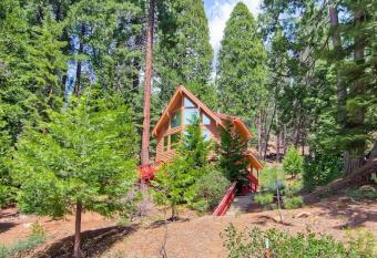 Red Fox Retreat allows 18 year olds to book a room