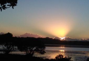 Al Louise Accommodation allows 18 year olds to book a room