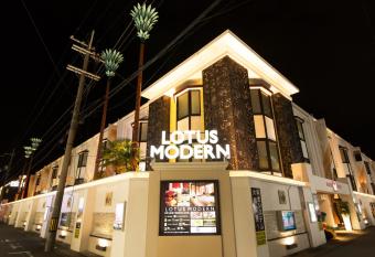 Hotel and Spa Lotus Modern (Adult Only) has Smoking rooms