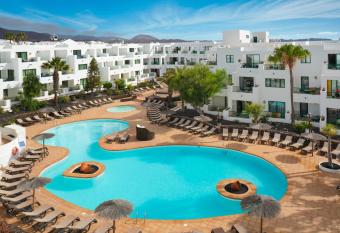 Apartamentos Galeon Playa has Balcony rooms