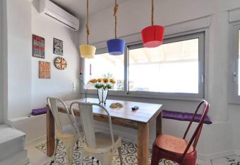 Beachfront Apartment Downtown close to Athens Airport has Balcony rooms