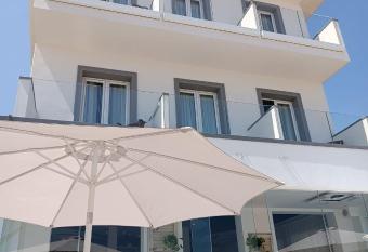 Hotel Brienz has Balcony rooms