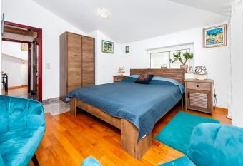 Guesthouse Ava allows 18 year olds to book a room