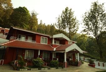 Velu s Resort has Balcony rooms