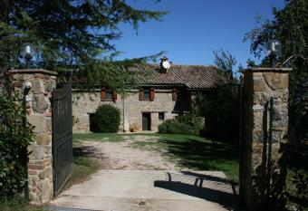 Monte Del Lago has Balcony rooms