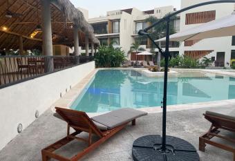 Beautiful and comfortable apartment has Balcony rooms