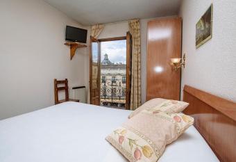 Hostal Plaza has Balcony rooms