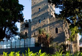Quel Castello di Diegaro allows 18 year olds to book a room