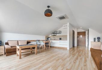 Apartamenty Sun & Snow Jasny Brzeg allows 18 year olds to book a room