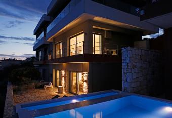 Seaview Maisonette Schinias has Balcony rooms