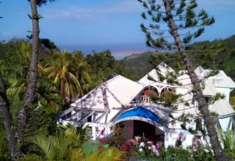 Palais du Charme Roy has Balcony rooms