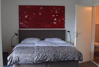 Hotel Schlafsch  n has Balcony rooms