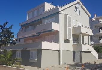 Apartments Biba has Balcony rooms