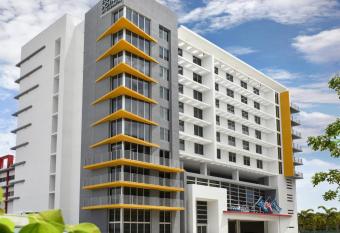 Four Points by Sheraton Coral Gables allows 18 year olds to book a room