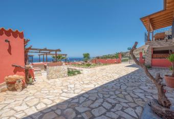 A Casa di Amy has Balcony rooms