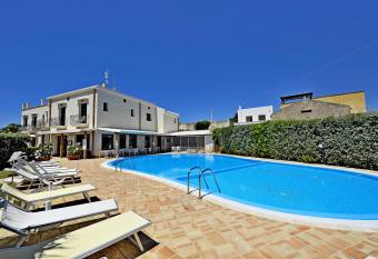 Resort Santa Maria Hotel has Balcony rooms