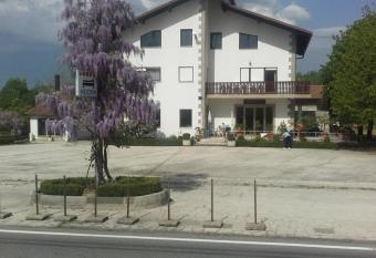 Guest House Hodak has Balcony rooms