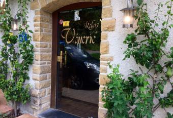 Hotel La Venerie has Balcony rooms