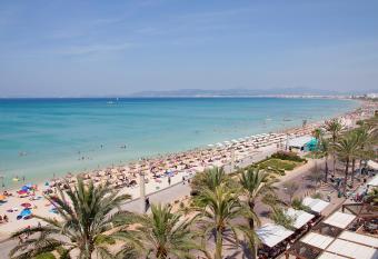 AYA Seahotel - Adults Only allows 18 year olds to book a room