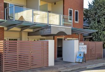 Hume Serviced Apartments has Balcony rooms