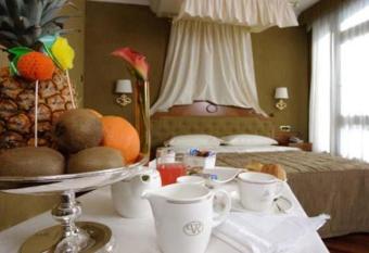 Palazzo Rosenthal Vesuview Hotel & Resort has Balcony rooms