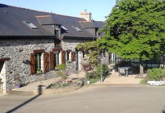 La P tit  Fugue has Balcony rooms