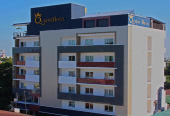 Queens Hotel Angeles City allows 18 year olds to book a room