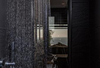 Myconian Utopia Relais & Chateaux allows 18 year olds to book a room