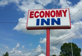 Economy Inn By OYO Lockport Near Houma has Smoking/Balcony rooms