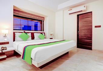 Hotel Deepali Executive allows 18 year olds to book a room