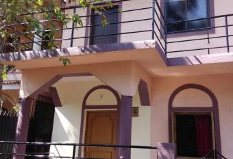 Guitar Home Stays has Balcony rooms