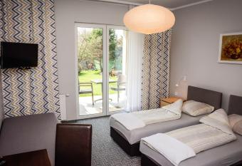 BeskidPark allows 18 year olds to book a room