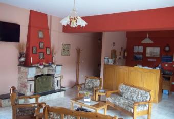 Epikoureios Apollon has Balcony rooms