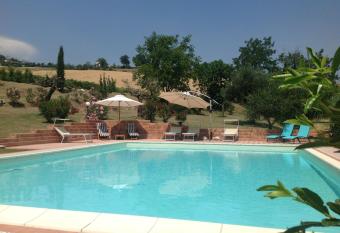 Casa Carolina Santa Maria has Balcony rooms